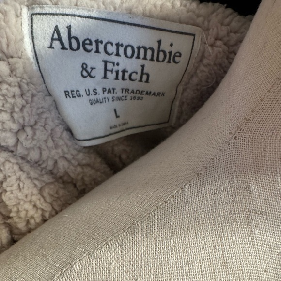 Abercrombie & Fitch Men’s Moose Cardigan Sweater - Picture 6 of 6